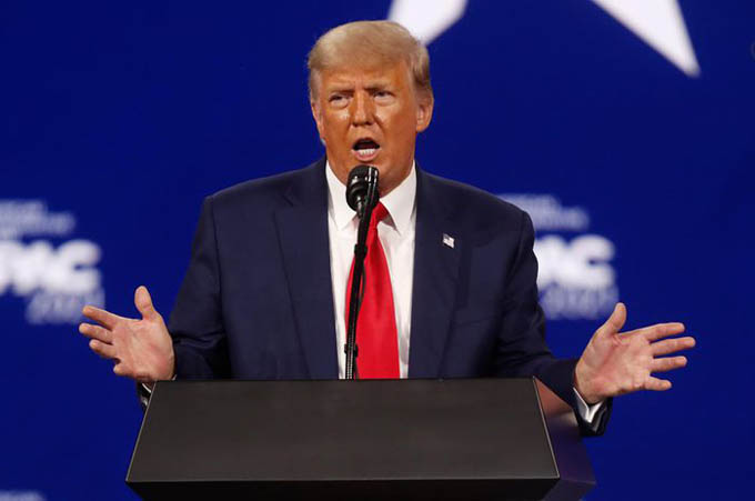 Ông Trump úp mở việc tái tranh cử