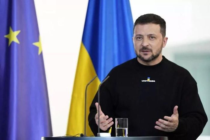 Báo Mỹ phản ứng gay gắt với quyết định gây sốc của ông Zelensky