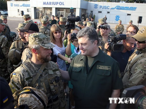 Tổng thống Ukraine Poroshenko tuyên bố sẽ giành lại Crimea