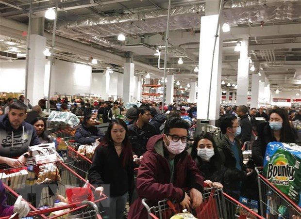 Chính phủ Mỹ kêu gọi người dân không tích trữ nhu yếu phẩm