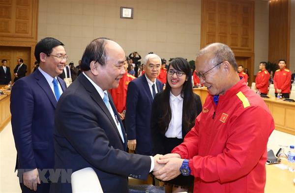 [Photo] Thủ tướng Nguyễn Xuân Phúc gặp mặt Đội tuyển bóng đá Việt Nam