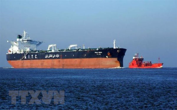 Saudi Arabia xác nhận 2 tàu chở dầu nước này bị tấn công ngoài khơi UAE