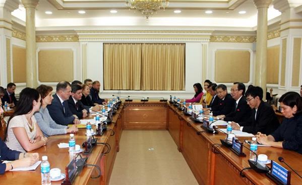 Thành phố Hồ Chí Minh đẩy mạnh hợp tác với Saint Petersburg