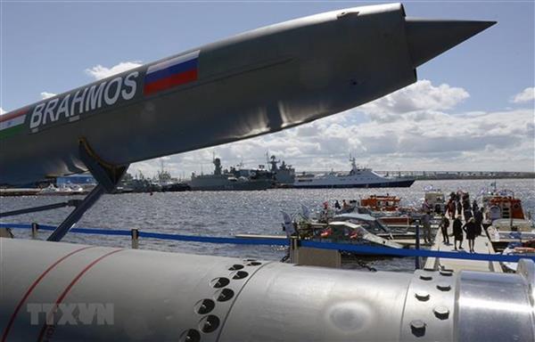 Ấn Độ và Nga lên kế hoạch bán tên lửa siêu thanh BrahMos