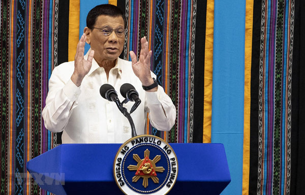 Tổng thống Philippines Duterte thăm Nga thể hiện 