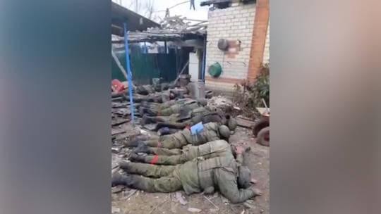 Điện Kremlin nói sẽ truy tìm ''thủ phạm'' vụ tù binh Nga nghi bị hành quyết