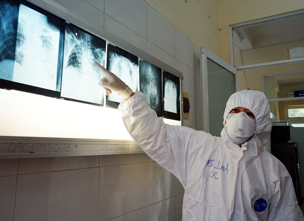 Sáng 10.8: Thêm 2 bệnh nhân mắc COVID-19 tử vong