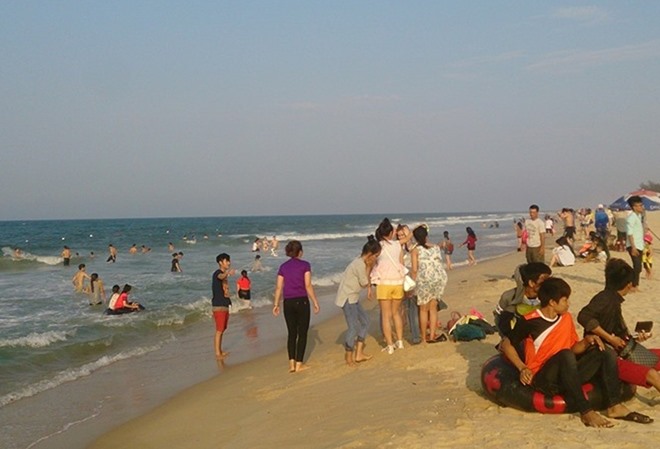 Nam sinh tử vong khi cứu 3 nữ sinh trên biển