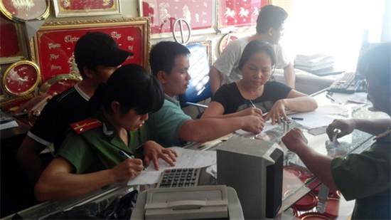 CA Bình Thạnh phải trả số ngoại tệ tạm giữ cho Hoàng Mai