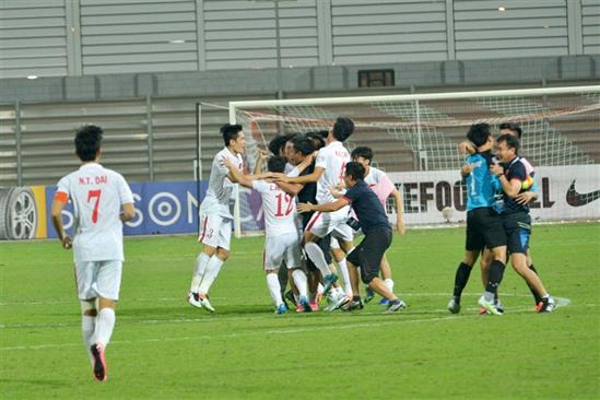 Clip ăn mừng trong vỡ òa của U19 Việt Nam