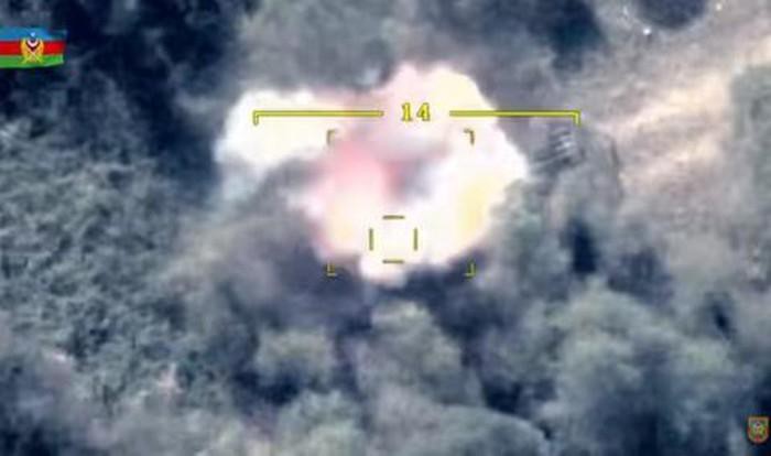 Azerbaijan sử dụng UCAV phá tan tăng T-72 và hệ thống pháo phản lực hạng nặng của Armenia