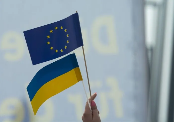 Tổng thống Mỹ muốn ''bơm'' thêm cho Ukraine 61 tỷ USD, EU đã gửi bao nhiêu tiền tới Kiev?