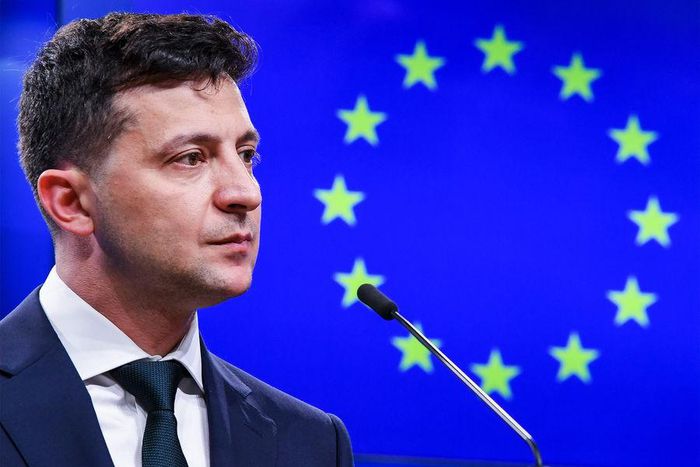 Nói Ukraine là ''gia đình châu Âu'', EU bật đèn xanh để Kiev gia nhập?