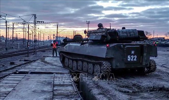 Nga thông báo rút thêm binh sĩ và xe quân sự khỏi khu vực giáp biên giới với Ukraine