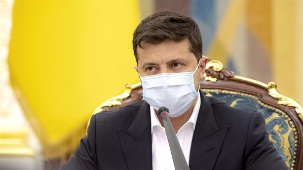 Nguyên do nào khiến Ukraine tìm đến vaccine Nga?