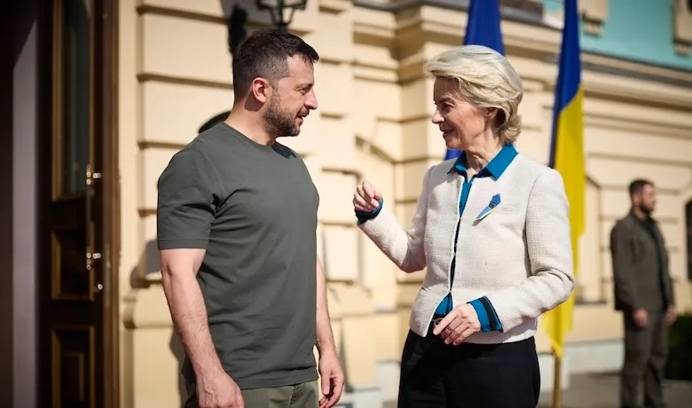 Ukraine được EU ''bơm'' thêm 4,7 tỷ USD, Nga cảnh báo việc sử dụng sản đóng băng