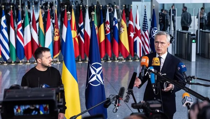 Mục đích và kết quả chuyến thăm trụ sở NATO của Tổng thống Ukraine