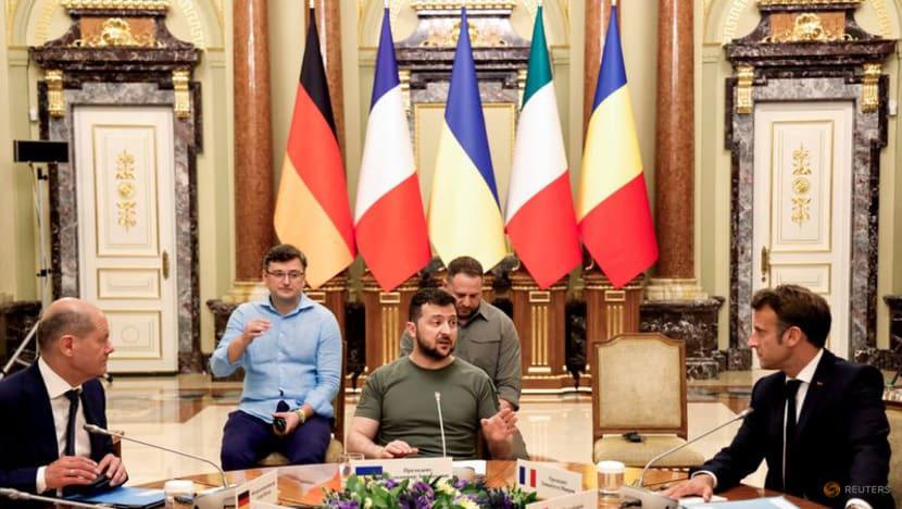 Được cấp tư cách ứng viên, Ukraine cần làm gì để chính thức gia nhập EU?