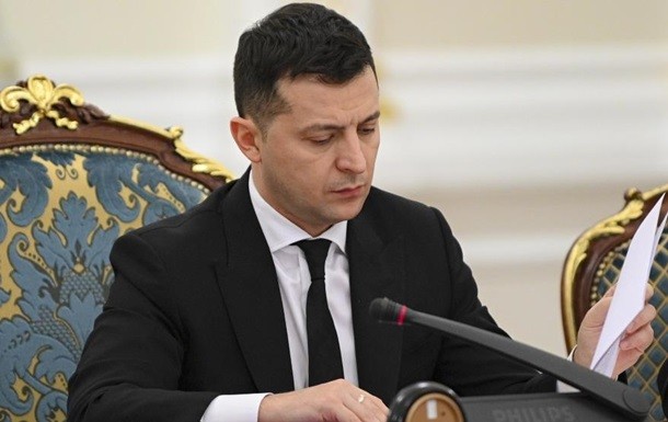 Ukraine ''ra tay'' với hàng chục nhân viên Nga, tính dựng rào ngăn cách với cả Nga lẫn Belarus
