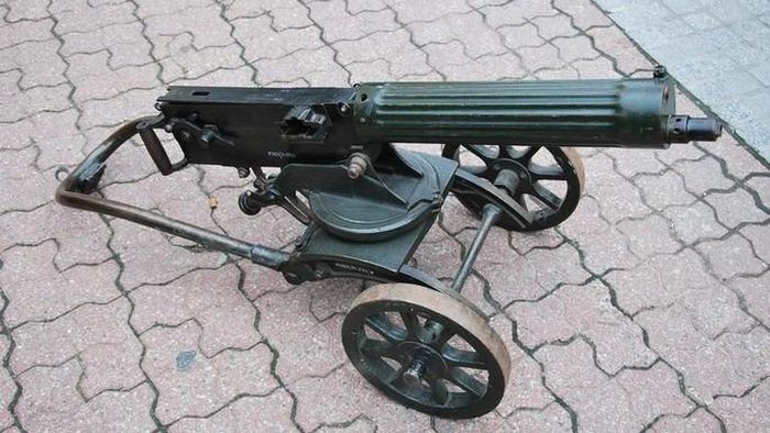 Ukraine dùng vũ khí từ... thế kỷ 19 để bảo vệ thành phố chiến lược
