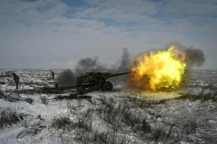 Nga tập trận rầm rộ gần biên giới Ukraine