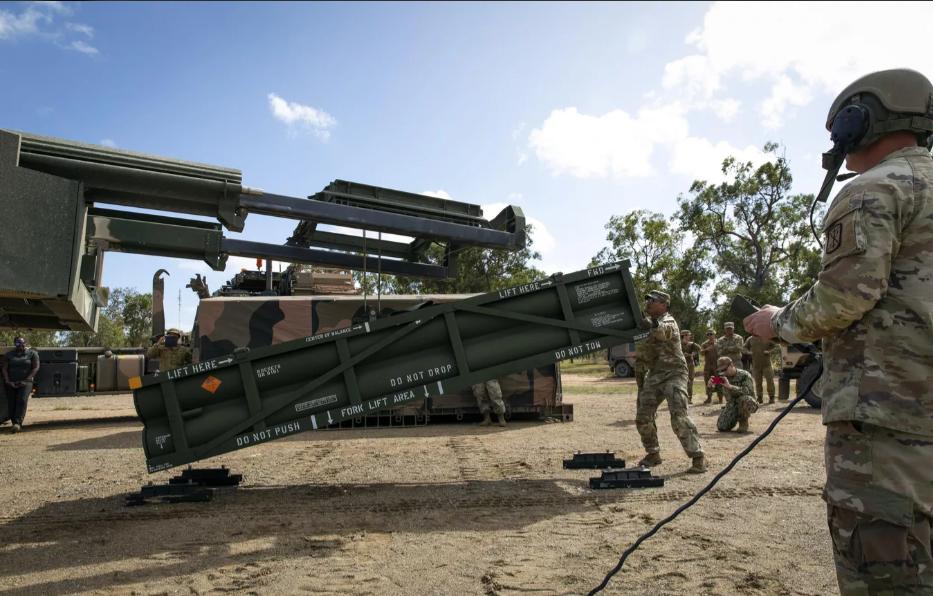 Lầu Năm Góc cấm Ukraina dùng vũ khí tầm xa tấn công sâu vào lãnh thổ Nga