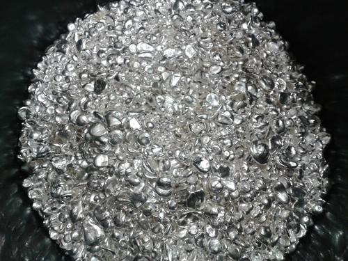 Phát hiện chấn động của nhà khoa học Nga: Bạc chống ung thư
