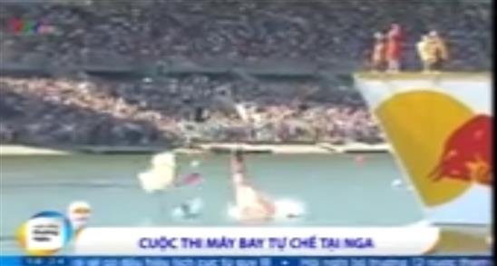 Thú vị với cuộc thi máy bay tự chế tại Nga