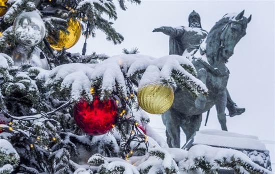 Moskva: Tuyết rơi, cơ quan giao thông khuyến cáo người dân sử dụng xe công cộng