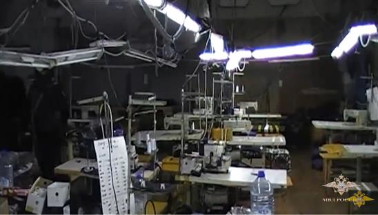 Moskva: Phát hiện hai xưởng may bất hợp pháp
