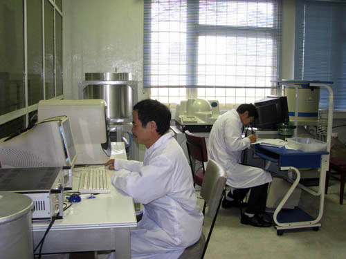 Máy bay quân sự Nga đưa 16 kg uranium khỏi Việt Nam