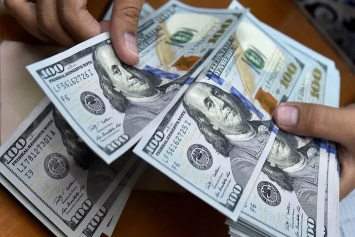 Quy định mới về lãi suất tối đa với tiền gửi USD
