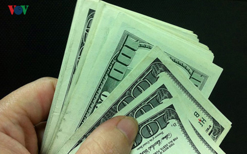 Ngân hàng đồng loạt tăng giá USD