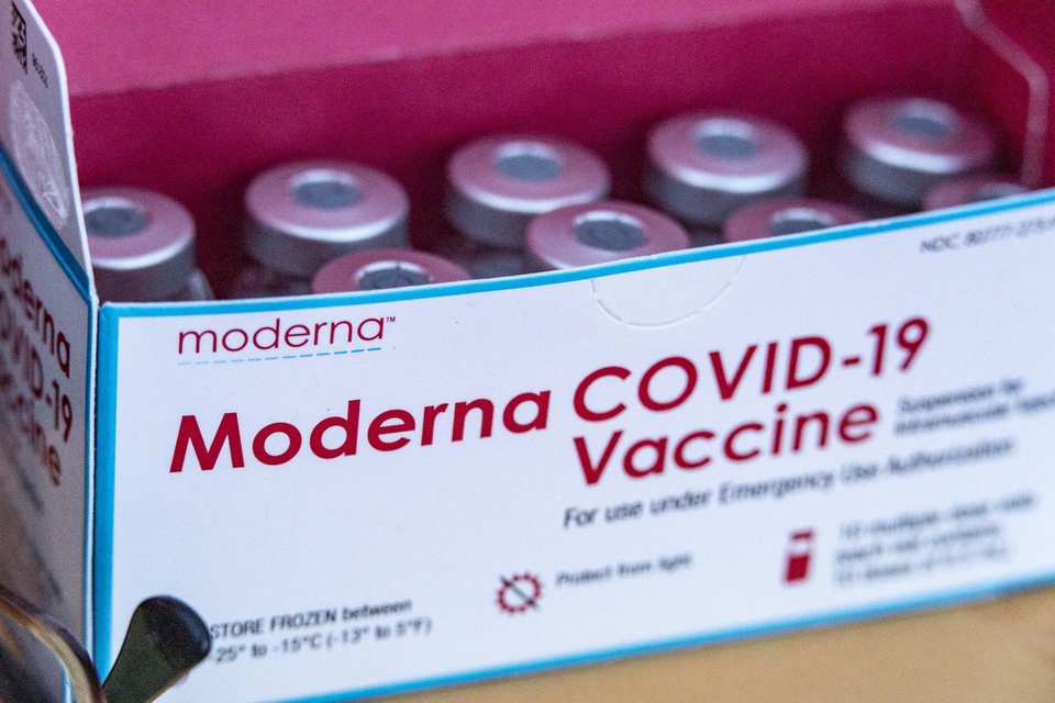 Moderna công bố lý do 1,6 triệu liều vaccine ở Nhật bị đình chỉ