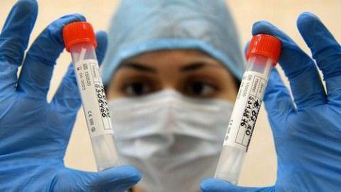 Nga nhắc Mỹ cứu người dân trước khi chỉ trích vaccine Nga