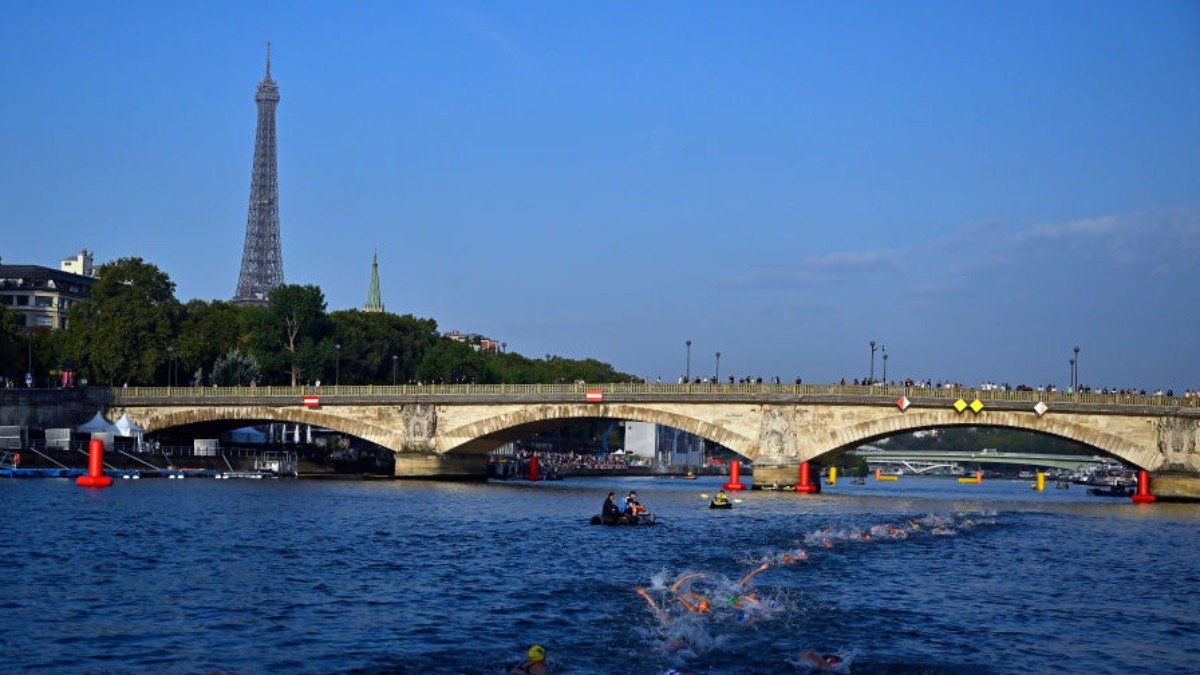 Olympic Paris 2024: Huỷ bỏ buổi tập bơi 3 môn phối hợp đầu tiên vì ô nhiễm sông Seine