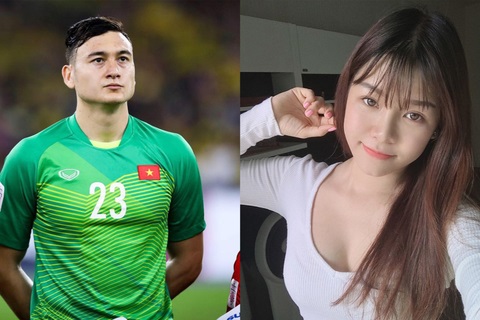Văn Lâm và bạn gái Yến Xuân tạm biệt gia đình ở Nga