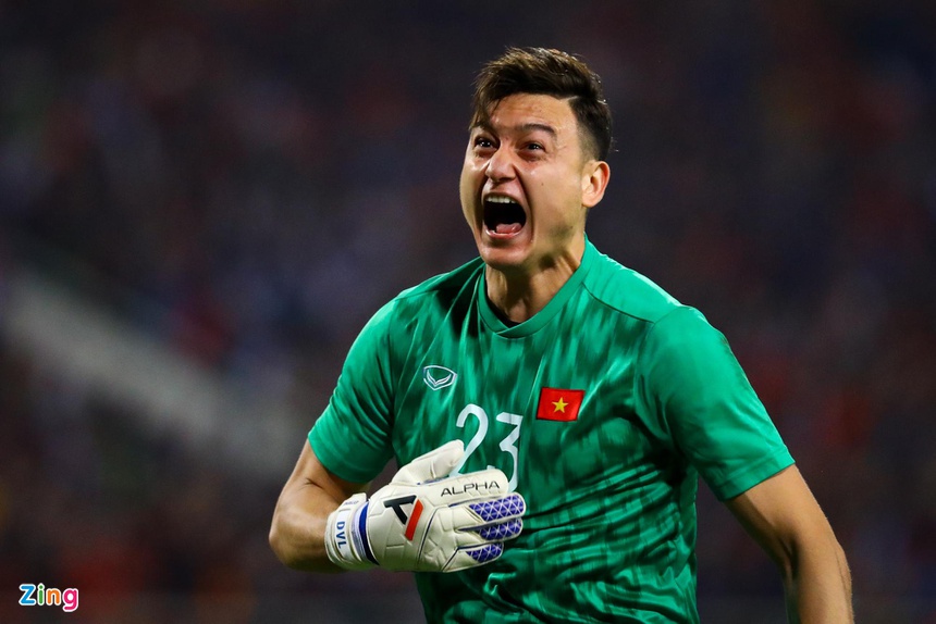 Văn Lâm có thể ra mắt Cerezo Osaka trong trận đấu không khán giả