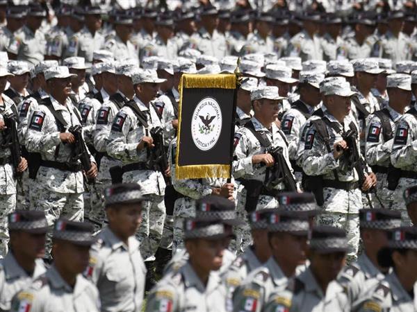 Tổng thống Mexico muốn giải tán hoàn toàn quân đội