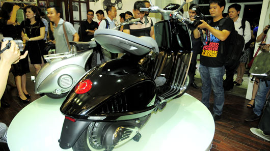 Vespa 946 chính thức ra mắt, giá 340 triệu đồng