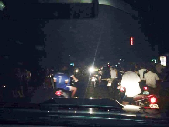 Vệt sáng lớn lao xuống Hà Tĩnh gây tiếng nổ lớn