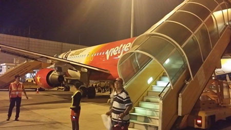 Máy bay Vietjet Air gặp sự cố, khách hoảng loạn suốt 2 giờ