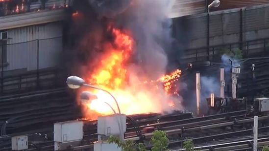 Moskva: Hỏa hoạn ở metro Vykhino khiến khắp nơi ùn tắc