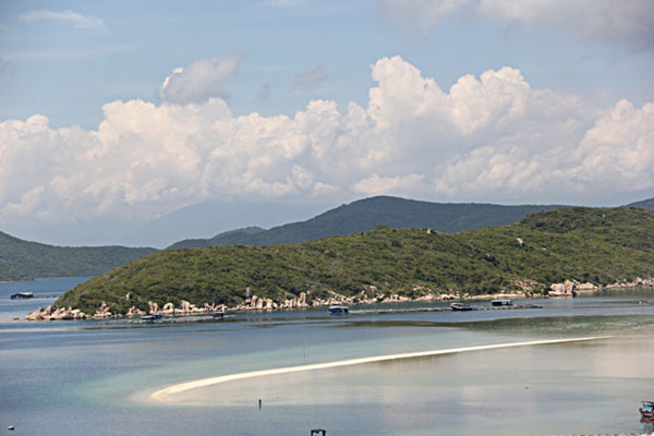 Quay cuồng trong cơn sốt đất - Kỳ 1: 'Tháo ngòi' đất Bắc Vân Phong