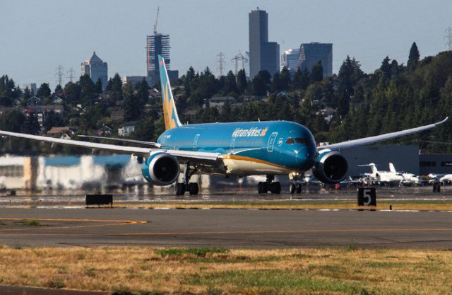Đưa ra khỏi danh sách cách ly 2 thành viên thuộc tổ bay Trịnh Châu – Nha Trang của Vietnam Airlines