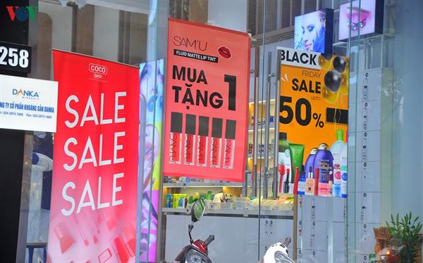 Black Friday: Giảm giá “kịch sàn”, dân buôn vẫn lãi?