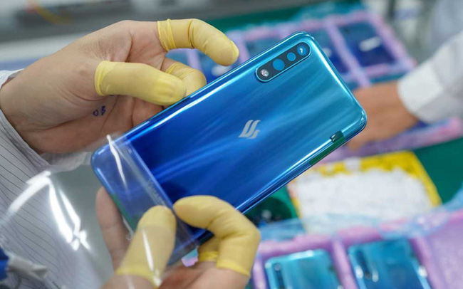 Smartphone của tỷ phú Phạm Nhật Vượng bất ngờ tăng trưởng chưa từng có, sắp bằng Apple tại Việt Nam