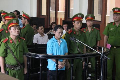 Vụ án con ruồi trong chai Number 1: Võ Văn Minh lãnh án 7 năm tù