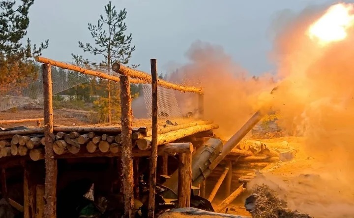Nga tập kích sân bay quân sự, cơ sở vũ khí của Ukraine