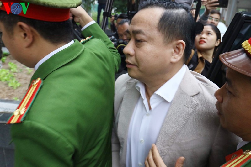 Phan Văn Anh Vũ: “Bị cáo cảm thấy rất đau đớn“